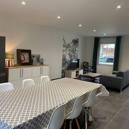 Les Prunelles Maison De Village De 4 A 8 Personnes Précigné Exteriér fotografie