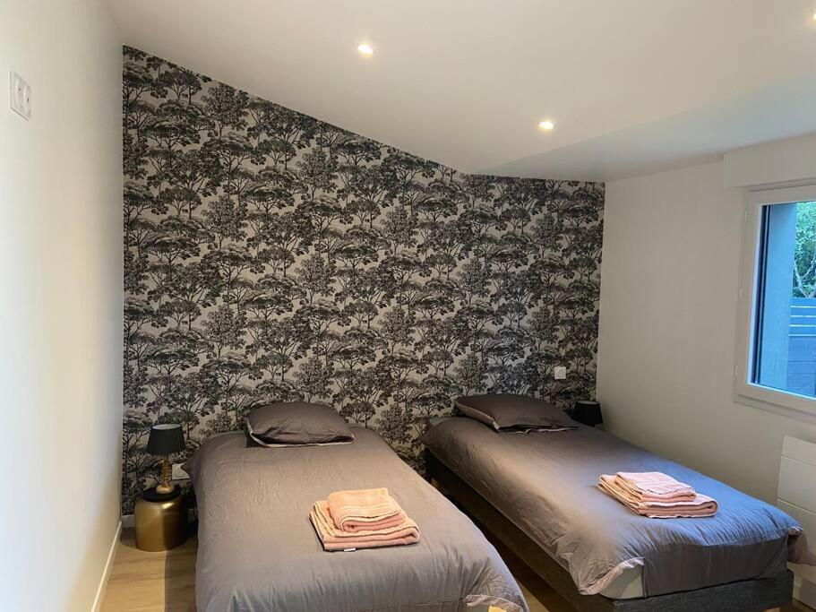 Les Prunelles Maison De Village De 4 A 8 Personnes Précigné Exteriér fotografie