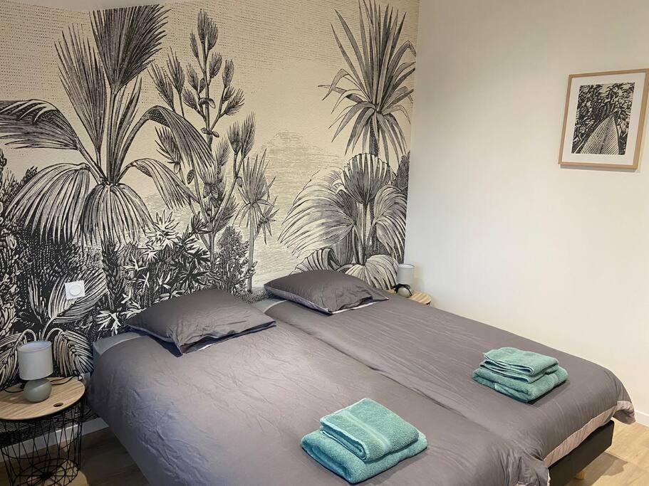 Les Prunelles Maison De Village De 4 A 8 Personnes Précigné Exteriér fotografie